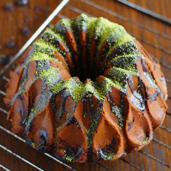 Pistachio and chocolate bundt cake