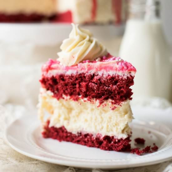 Red Velvet Cheesecake