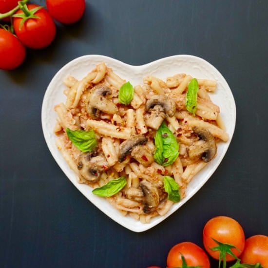 Vegan Creamy Tomato Red Wine Pasta