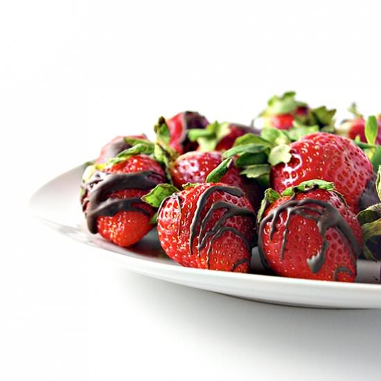 {DF} Chocolate-Dipped Strawberries