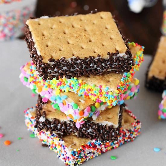 Frosting Grahamwiches