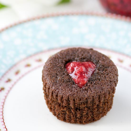 Mini Chocolate Valentine Cakes