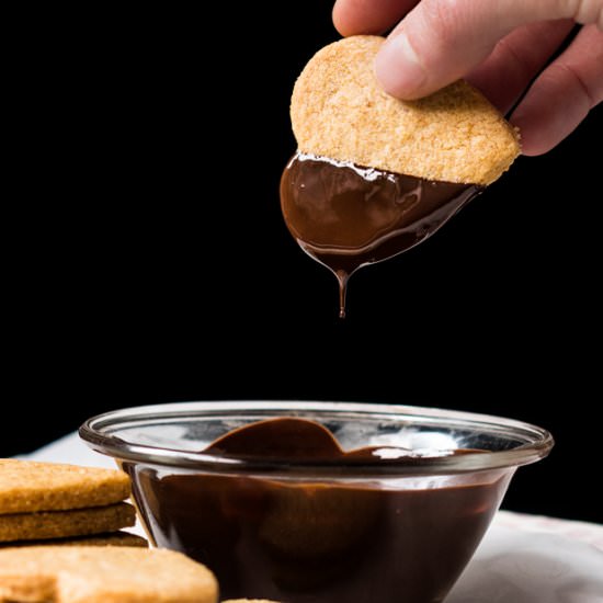 Almond Keto Shortbread Cookies
