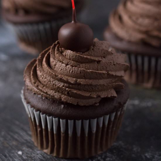 Chocolate Covered Cherry Cupcakes