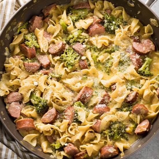 One Pot Cheesy Sausage Pasta