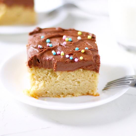 Yellow Cake With Chocolate Frosting