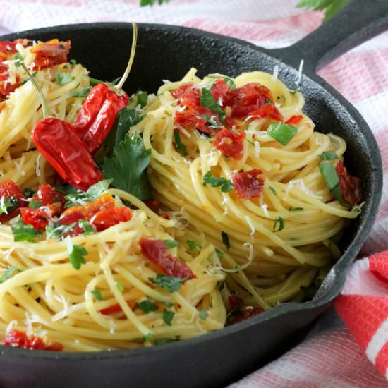 Spaghetti with Sun Dried Tomatoes