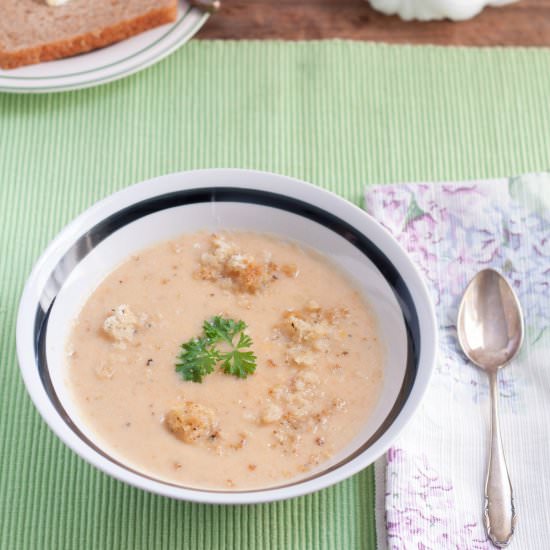 Easy Cauliflower Cheese Soup