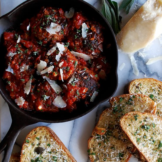 Classic Meatballs & Tomato Sauce