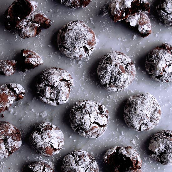 Chocolate Fudge Crinkle Cookies