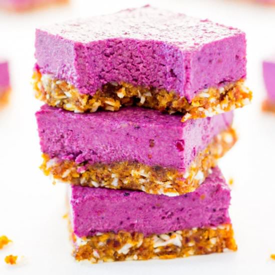 Raw Vegan Blackberry Cheesecake