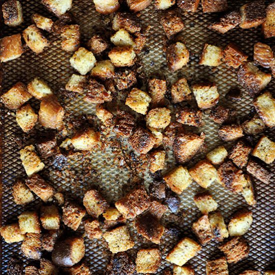 Easy Homemade Croutons