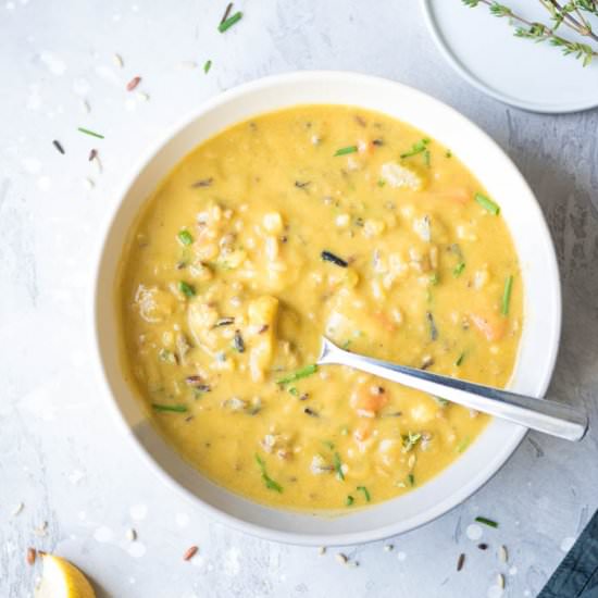 Creamy Cauliflower Wild Rice Soup