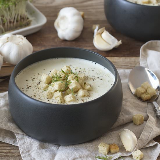 Cream of garlic soup