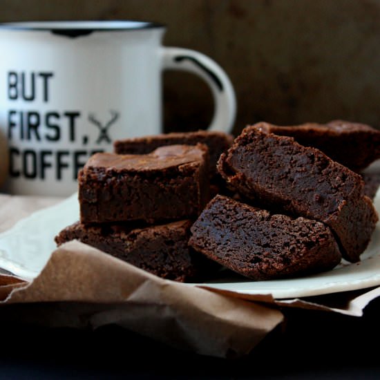 CHOCOLATE FUDGE BROWNIES