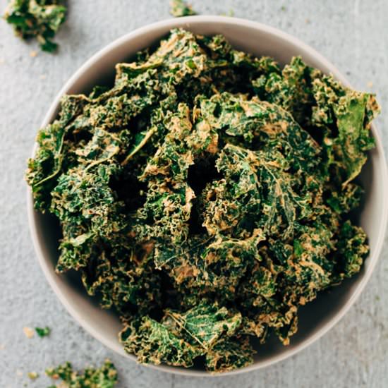 Dehydrated Raw Vegan Spicy Kale Chips
