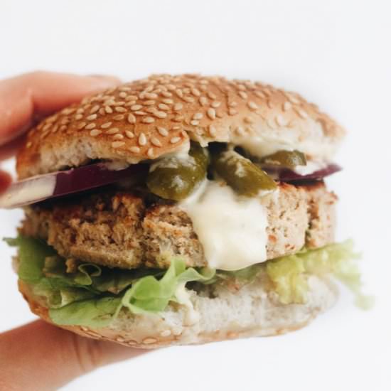 Healthy Budget Salmon Burgers