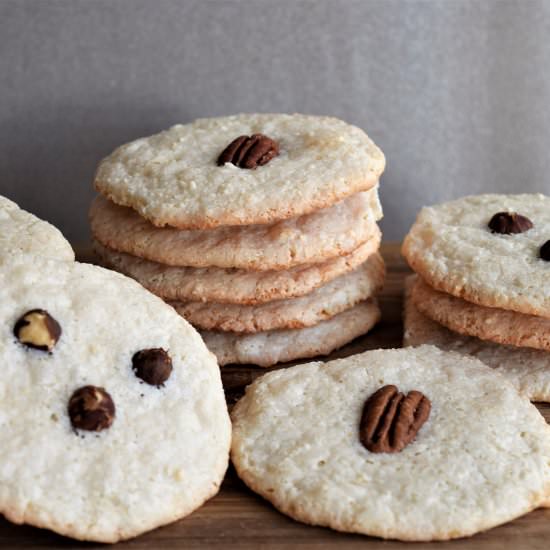 Almond cookies