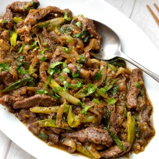 Black Pepper Beef with Onions