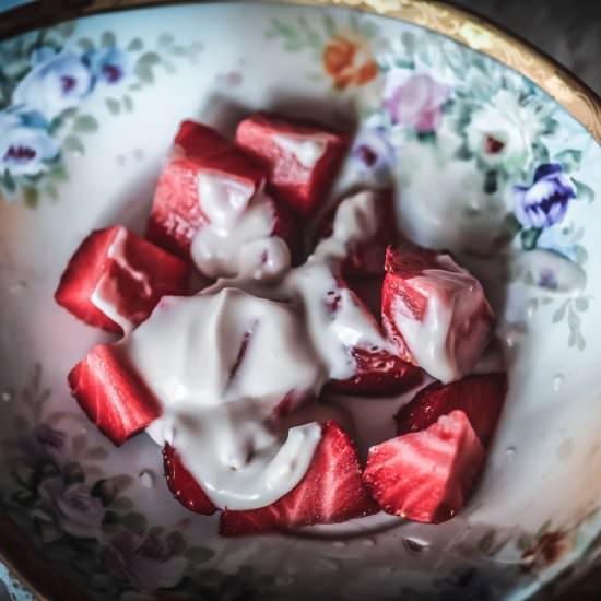 Strawberries and Vegan Cream