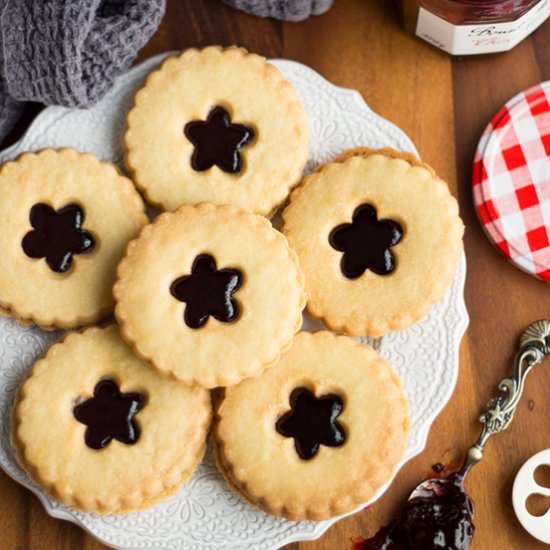Black Cherry Jammy Dodgers