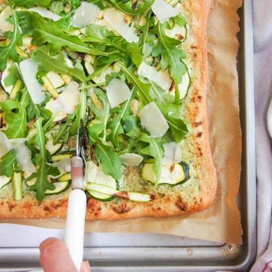 Green pizza
