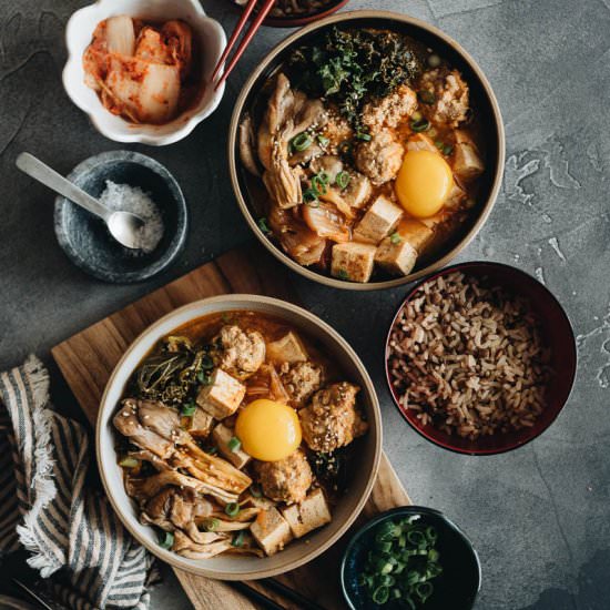 Kimchi Stew with Tofu and Meatballs