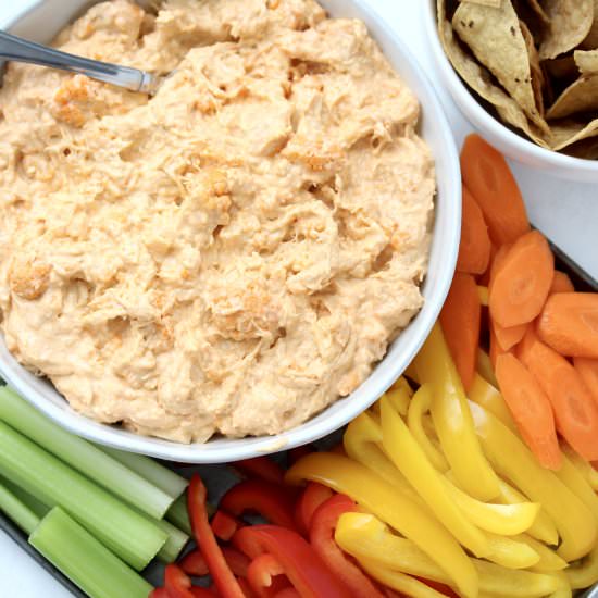 Healthy Buffalo Chicken Cauliflower Dip