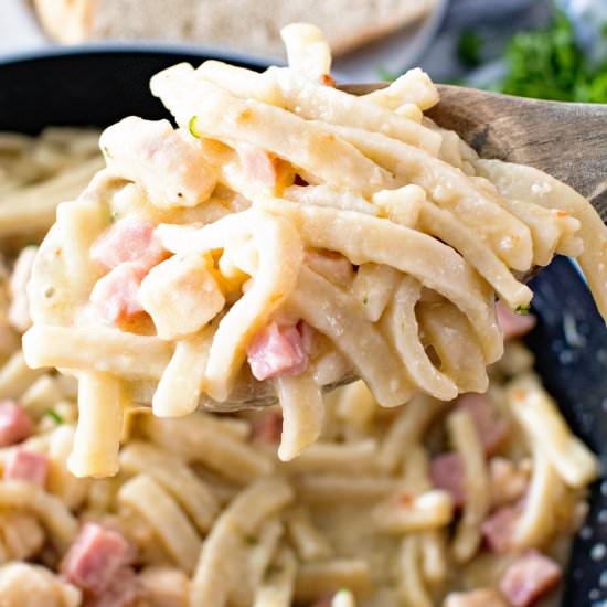 Chicken Cordon Bleu Skillet Noodles