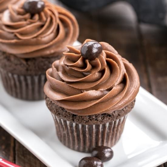 Frosted Chocolate Mocha Cupcakes