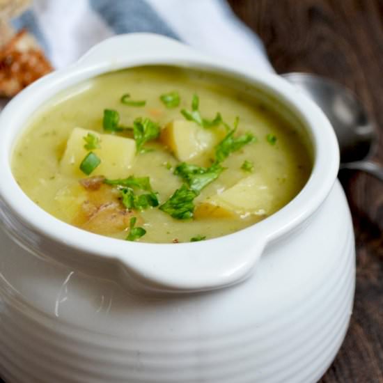 Vegan Creamy Potato Leek Soup