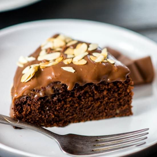 Vegan chocolate orange cake