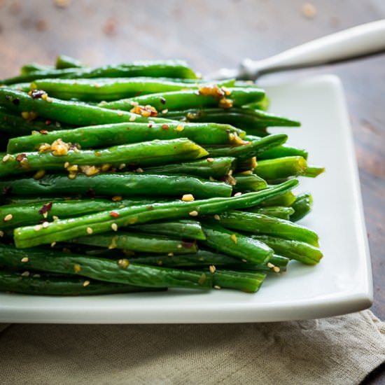 Sesame Ginger Glazed Green Beans