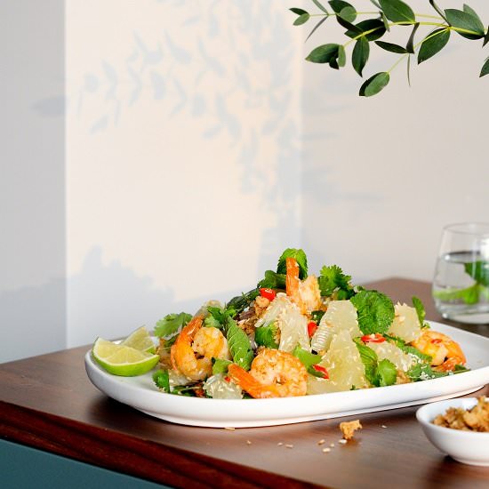 Prawn and pomelo salad
