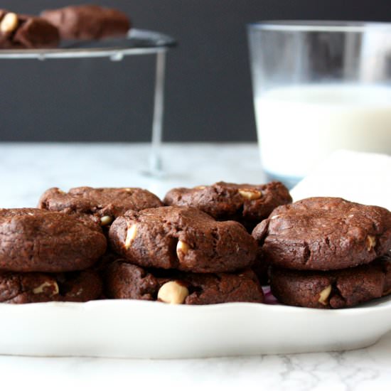 WHITE CHIPIT, DOUBLE CHOCOLATE COOKIE