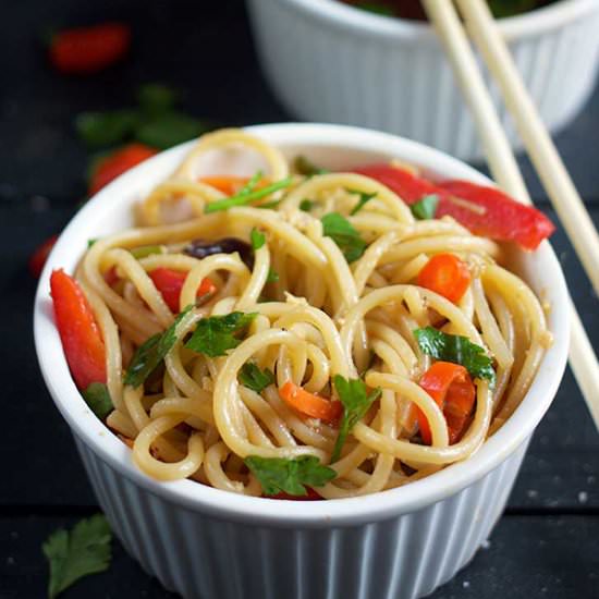 Vegan Lo Mein | Ready in 15 minutes