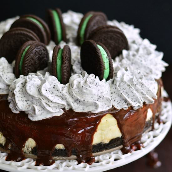 Oreo Mint Chocolate Chip Cheesecake