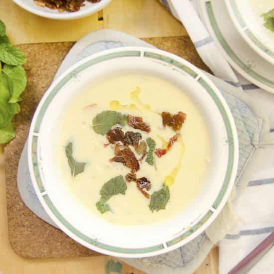 Creamy Cauliflower Chowder