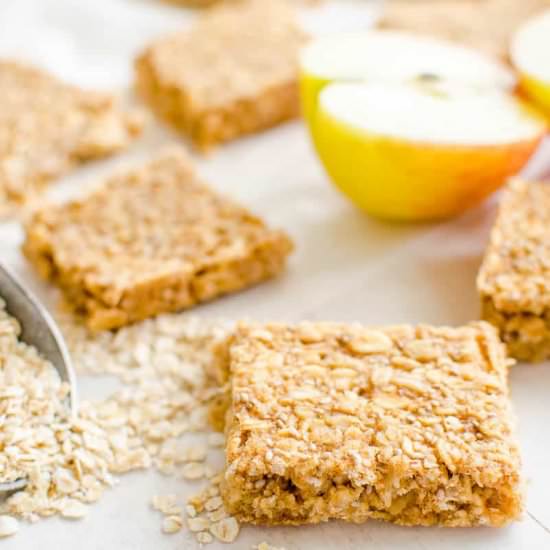 Apple Pie Oat Bars