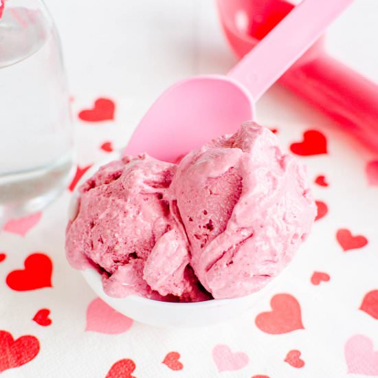 3 Minute Strawberry Vegan Ice Cream
