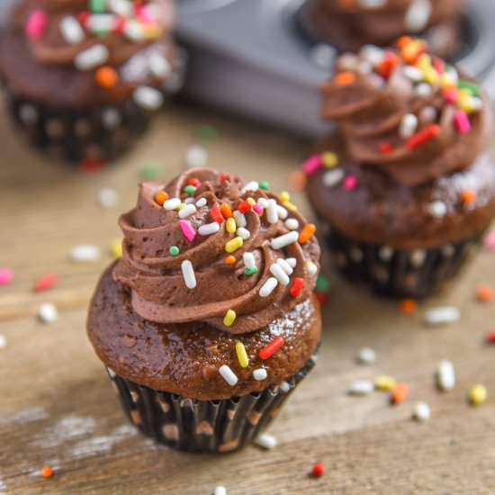 Easy Chocolate Cupcakes