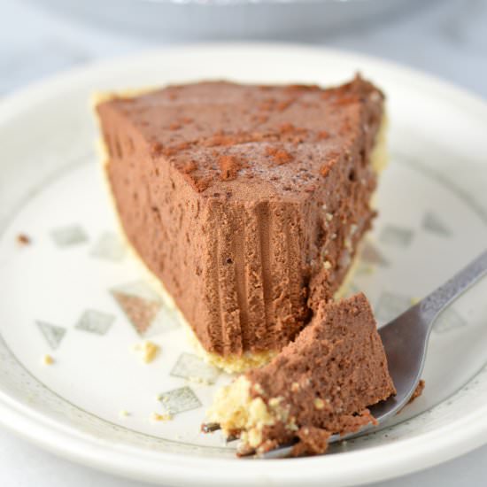 No Bake Chocolate Truffle Pie