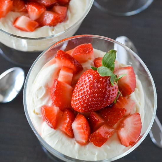 No Bake Strawberry Cheesecake