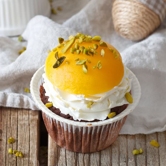 Fried egg cupcake