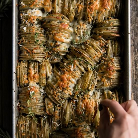 Crispy Herb Roasted Potatoes