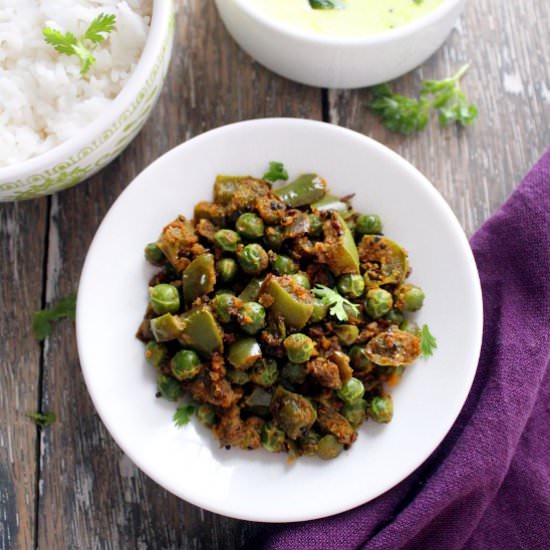 Green Peas and Capsicum Stir Fry