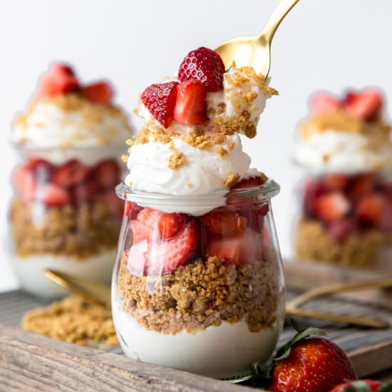 Strawberry Cheesecake Parfaits