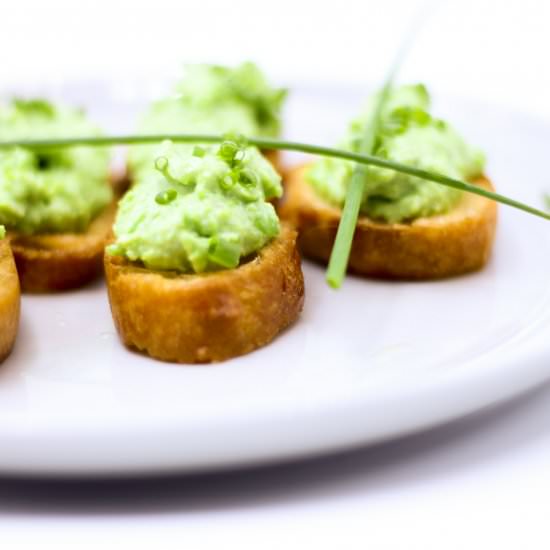 Ricotta Pea Crostini
