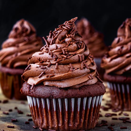 Eggless Chocolate Cupcakes