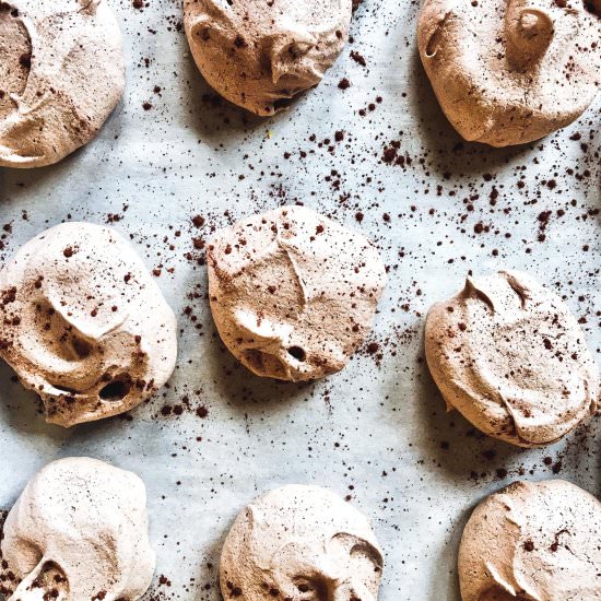 Easy Cocoa Meringues